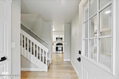 02-Entryway_ETL9930