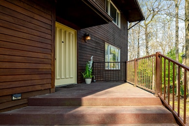 3949 Waldenwood Dr (4 of 70)