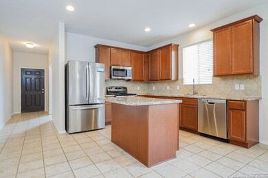 8827 Silver City, San Antonio, TX 78254 - photo 6