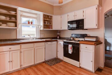 2400 N. Fourth St. ~ Eat-in Kitchen