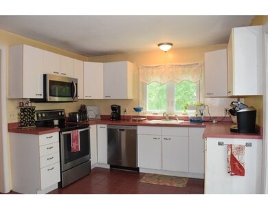 562 Lake St, Shrewsbury, MA 01545 - photo 7