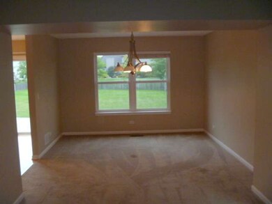 1041 Grayhawk Dr unit II, Algonquin, IL 60102 - photo 5