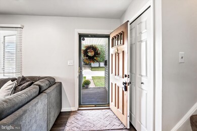 123 Sandy Beach Dr, Pasadena, MD 21122 - photo 3