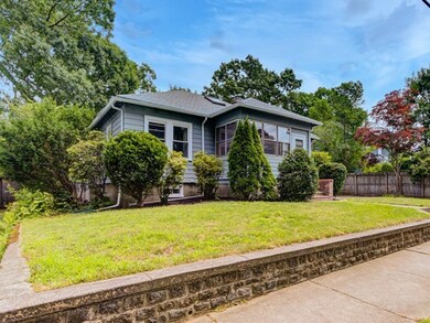 11 Edgewood Rd, West Newton, MA 02465 - photo 2