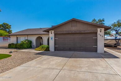 253 E Chilton Dr, Tempe, AZ 85283 - photo 2