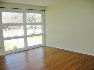 606 Jarman St, Jacksonville, NC 28540 - photo 5