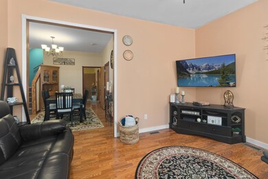 1042 Caufield-3