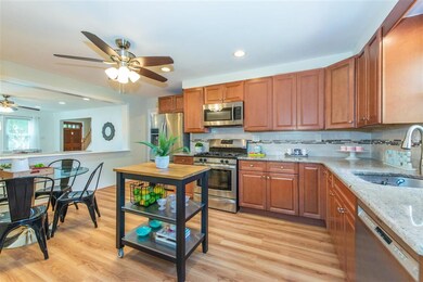 99 Larkspur Ln, Clifton, NJ 07013 - photo 5