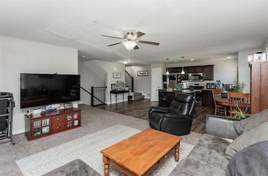 223 Burr Oak Ct, Norwalk, IA 50211 - photo 6