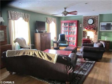 Den/Family/Great Room