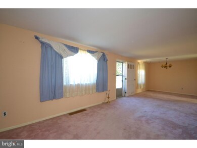 1808 Clinton Rd, Norristown, PA 19403 - photo 5