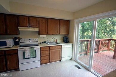 9451 Clocktower Ln, Columbia, MD 21046 - photo 5