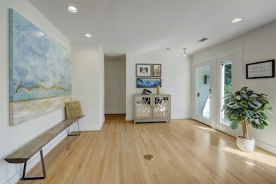 706 W 32nd St, Houston, TX 77018 - photo 6