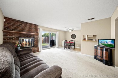 7015 E 33rd St unit 14, Tulsa, OK 74145 - photo 7