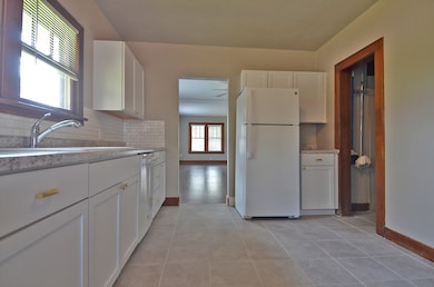 760 Guthrie St, Ottawa, IL 61350 - photo 7