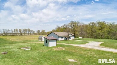 8358 E 1025th Ave, Effingham, IL 62401 - photo 3