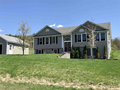 145 Ozzy Ln, White River Junction, VT 05001 - photo 4