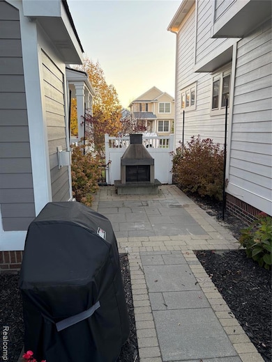 50410 Coolidge St unit 345, Canton, MI 48188 - photo 4