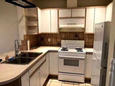 B Kitchen b