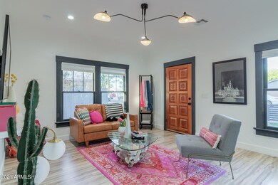 2304 N 8th St (27).jpg-SMALL
