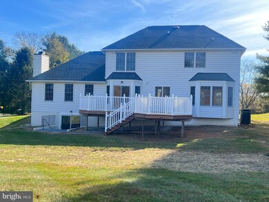 718 Cockeys Mill Rd, Reisterstown, MD 21136 - photo 2