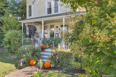 67 Jayne Ave, Patchogue, NY 11772 - photo 5