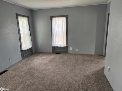 517 7th St, Whittemore, IA 50598 - photo 3