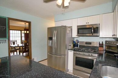 _RMJ0030 kitchen