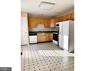 18 N Bellwoode Dr, Newark, DE 19702 - photo 2