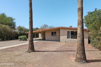 2-web-or-mls-N Walnut Ave-02042025-002