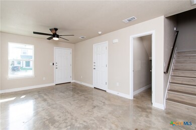 807 White Meadow Ln unit A, Harker Heights, TX 76548 - photo 4