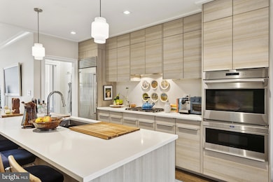 1724 34th St NW, Washington, DC 20007 - photo 5