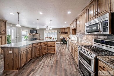 18 S 800 W, Blackfoot, ID 83221 - photo 2