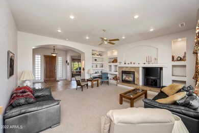 007_Living Room