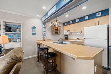 025-890SoutheastBayBoulevard-Newport-OR-