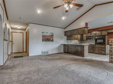 6032 N Meridian Place, Oklahoma City, OK 73122 - photo 6