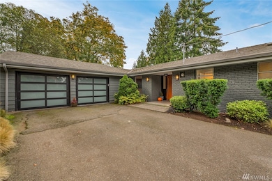 7330 Mercer Terrace Dr, Mercer Island, WA 98040 - photo 2