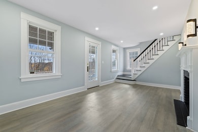 19 Henry St, Oakville, CT 06779 - photo 6