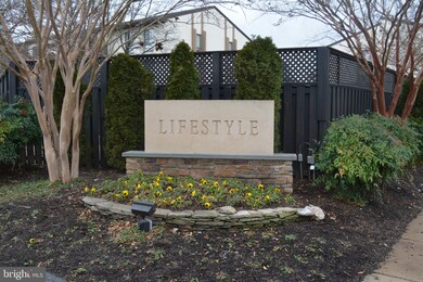 605 Center St unit 102, Herndon, VA 20170 - photo 4