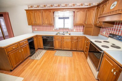 1016 S Adams St, Princeton, IN 47670 - photo 3