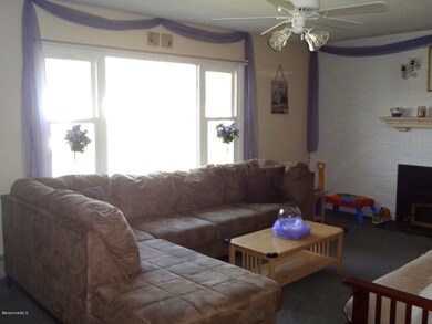 38 Essex St, Pittsfield, MA 01201 - photo 3