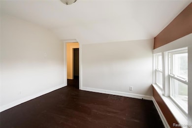 2202 Lothrop St, Detroit, MI 48206 - photo 3