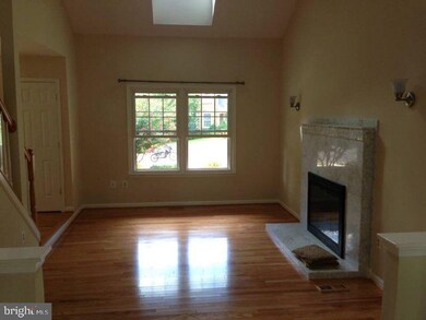 304 Tramore Ct, Sterling, VA 20164 - photo 2