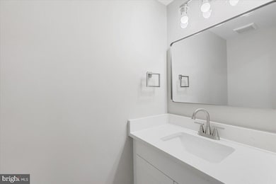 2694 Centennial Ct unit 54, Alexandria, VA 22311 - photo 3