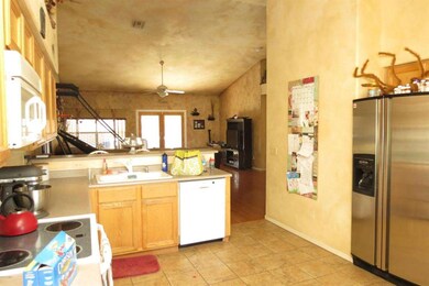 Tarwater - Kitchen 2
