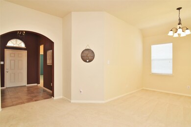 8918 Parlin Ridge Dr, Houston, TX 77040 - photo 4