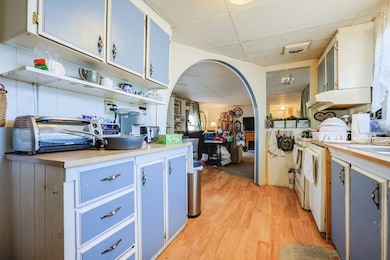 2 Riverway St, Taunton, MA 02780 - photo 3