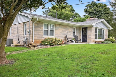 550 W Cross Rd, Bloomington, IN 47403 - photo 5