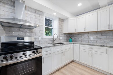 152 Tuckerman Ave unit 10, Middletown, RI 02842 - photo 3