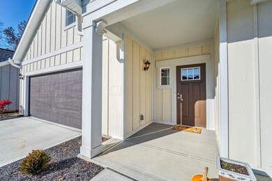 12-web-or-mls-7718-strickland-dr